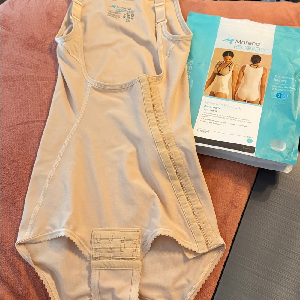 Marena Women's Recovery Bodysuit - Cream